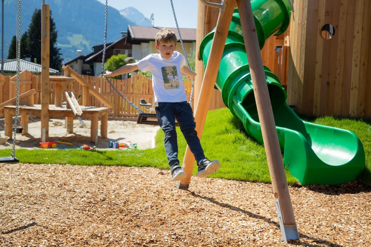 Hotel Tirolerhof - Familotel Zugspitze Ервалд Екстериор снимка