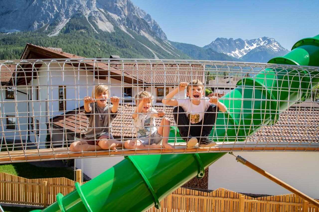 Hotel Tirolerhof - Familotel Zugspitze Ервалд Екстериор снимка