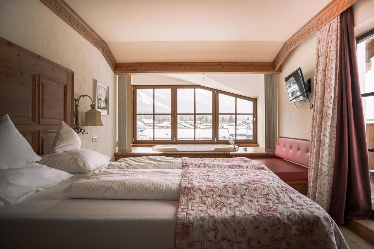 Hotel Tirolerhof - Familotel Zugspitze Ервалд Екстериор снимка