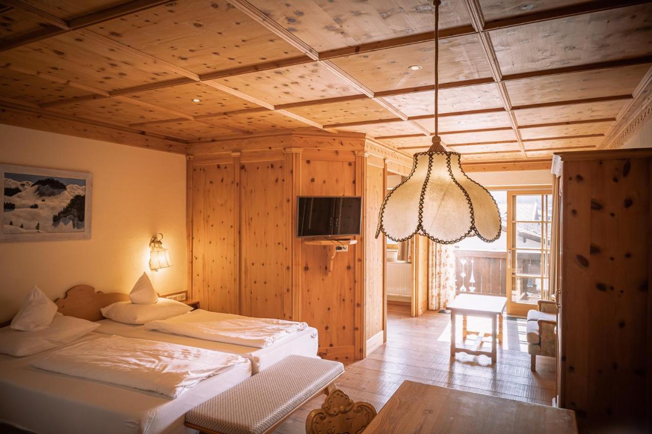 Hotel Tirolerhof - Familotel Zugspitze Ервалд Екстериор снимка