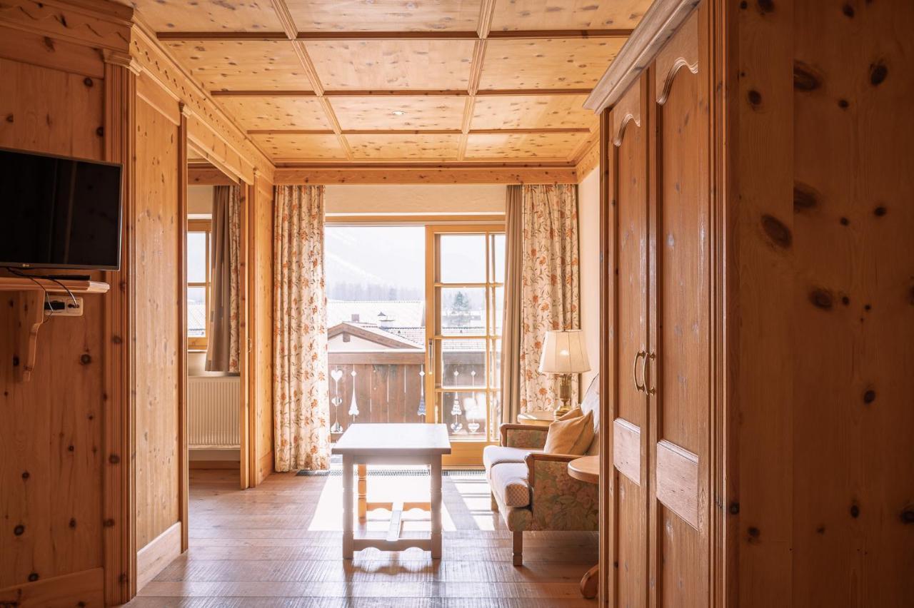 Hotel Tirolerhof - Familotel Zugspitze Ервалд Екстериор снимка